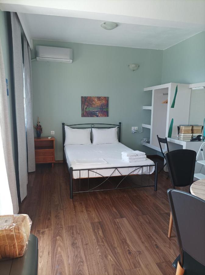 Beachfront Apartment Rethimnon Buitenkant foto